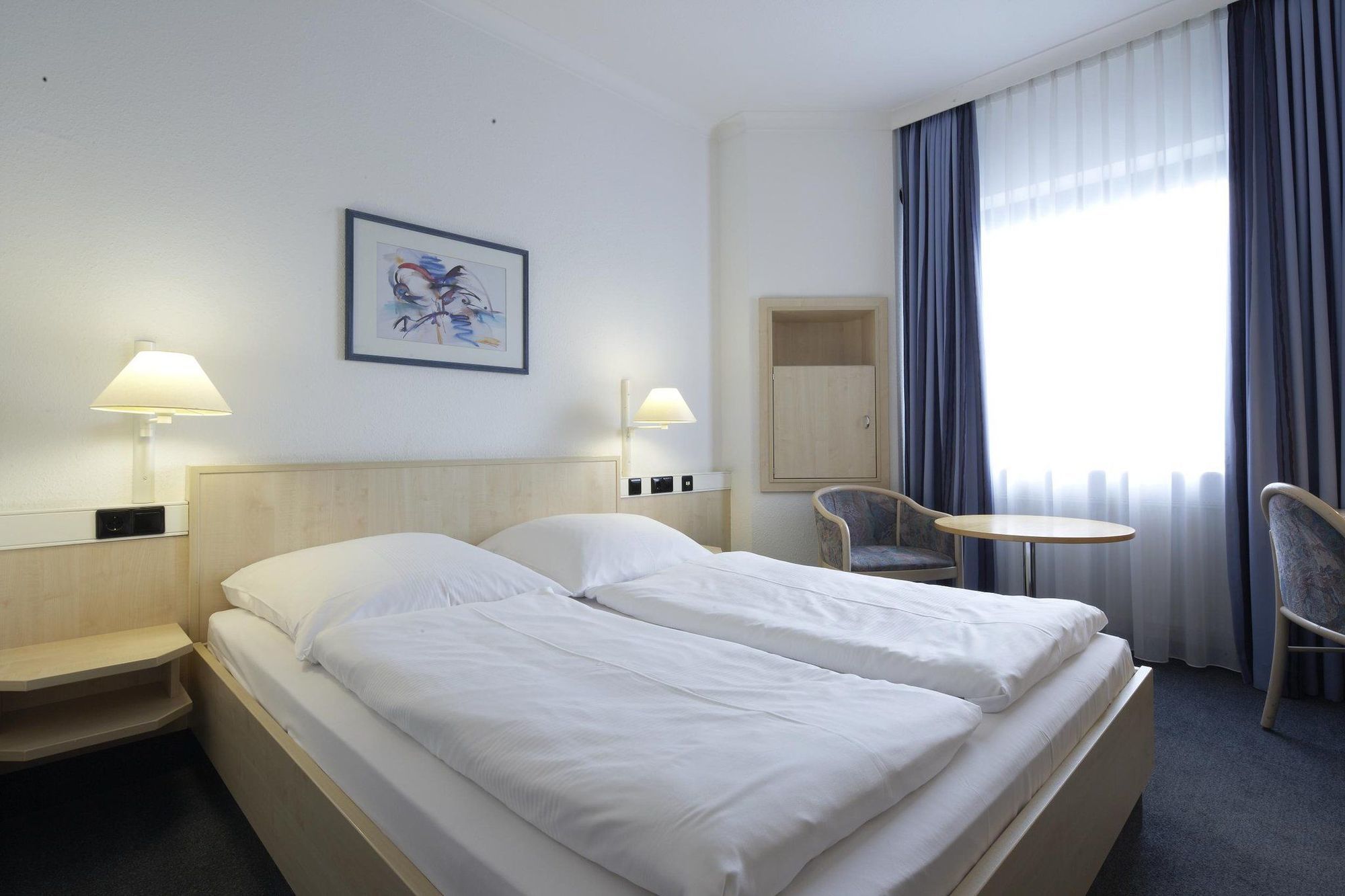 Intercityhotel Ulm Room photo